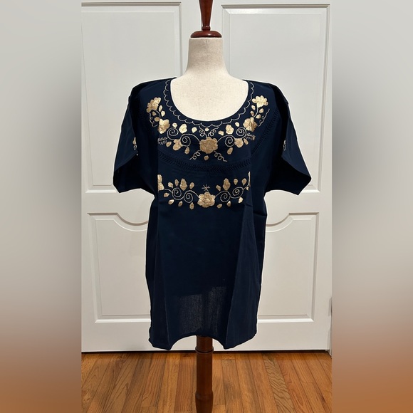 PC # B-209 Tops - Hand-embroidered blouse from Oaxaca, Mexico